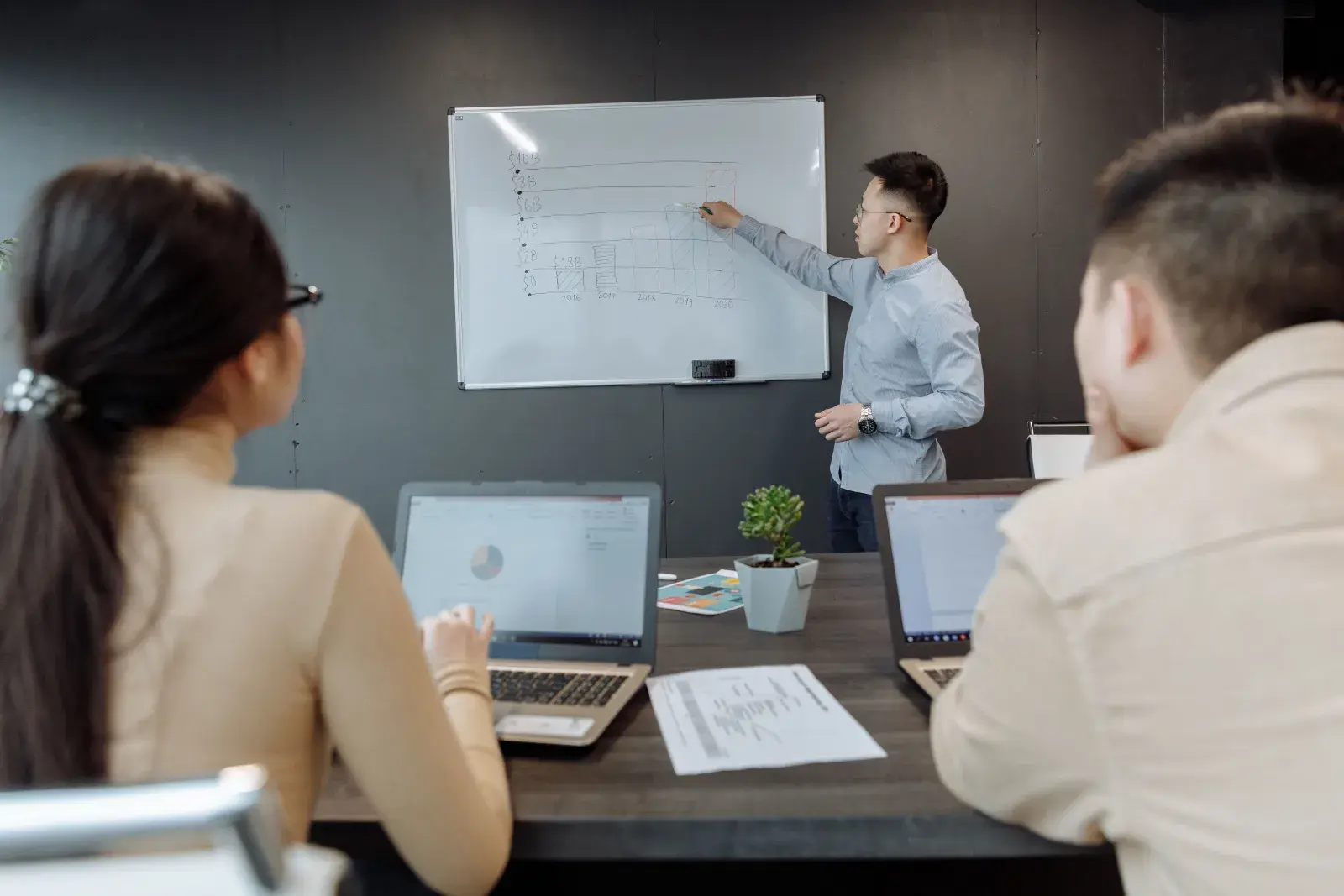 Create presentation-ready PPTs with ease